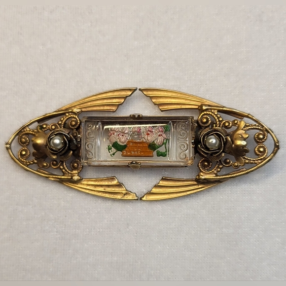 Mimi Shulman Jewelry - Vintage Designer Mimi Shulman Artist of the brand "Tokens of Gilt" Brooch / Pin